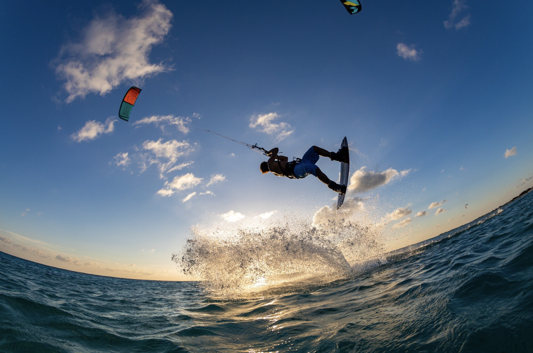 Dompter le vent : initiation au kitesurf Cap d’Agde
