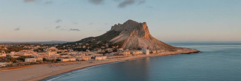 Tout savoir sur le Mont Saint-Loup, le volcan emblématique du Cap d'Agde