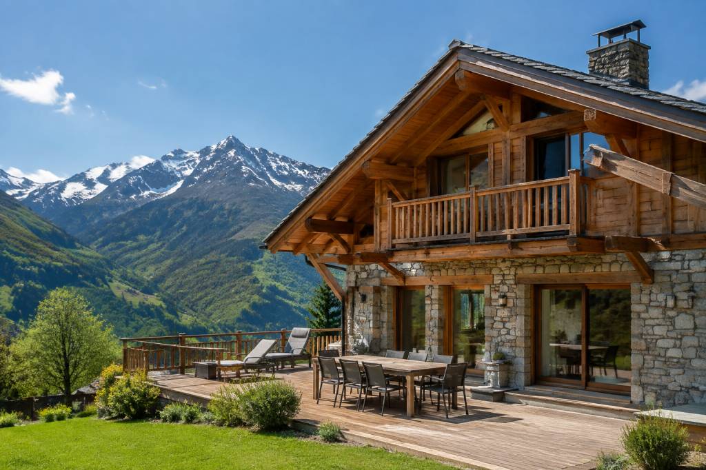À vendre chalet Pyrénées : guide pour trouver le bien idéal pour vos vacances ou votre investissement